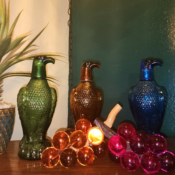 Vintage Glass Eagle Set, Decanter Shot Glass, MCM Barware - Picture 2 of 8